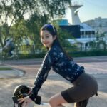 Choi Seol-hwa Instagram - . 자외선이 너무 쎄서 깜놀.. 자전거 기어는 왜 충전을 안해갔누..