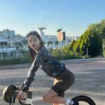 Choi Seol-hwa Instagram - . 자외선이 너무 쎄서 깜놀.. 자전거 기어는 왜 충전을 안해갔누..