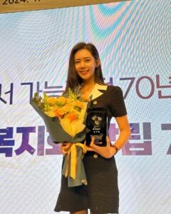Choo Ja-hyun Instagram - . 대한사회복지회 나눔 대사로서 70주년 기념식에 참석했어요☺ 의미 있는 시간 감사합니다💓💓