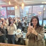 Choo Ja-hyun Instagram - 한국에서 팬들과의 첫 만남~~ 진짜로 다시 태어난 느낌 ! 오늘 생일 맞네~~ㅎㅎ 얘들아 고마워~~ 언니가 인스타 열심히 해볼게ㅎㅎ