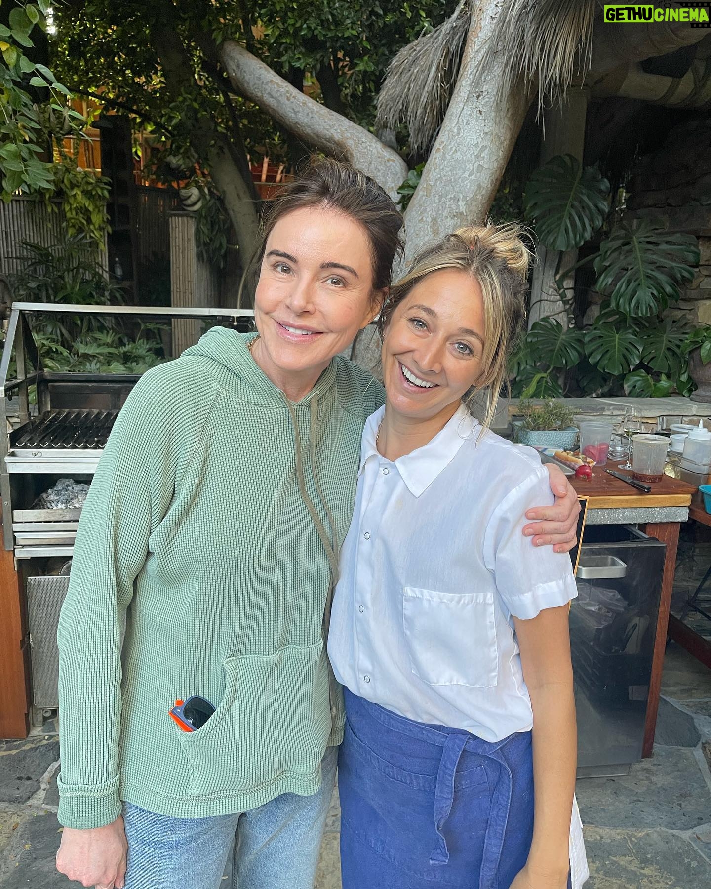 Christa Miller Instagram - Shout out to Chef Courtney!! Best bbq ever!!! If I was in The Bear I’d never not be eating. ❤️