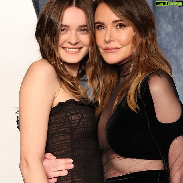 Christa Miller Instagram - #tbt last years @vanityfair Oscar party with @charlotteslawrence ❤️🔥🥂