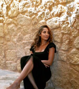 Christel Khalil Instagram - Thinking how fast this week went by! What’s everyone’s plan this weekend?