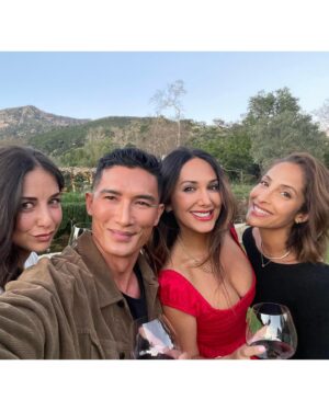 Christel Khalil Instagram - 💛 Some R&R time with these beautiful souls in a beautiful place! Feeling uplifted, loved, and supported. 💛