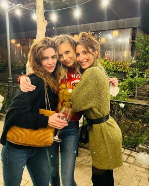 Christel Khalil Instagram - Fun was had with the best cast and crew around. Happy Holidays! 🎄⛄️🎅🏾