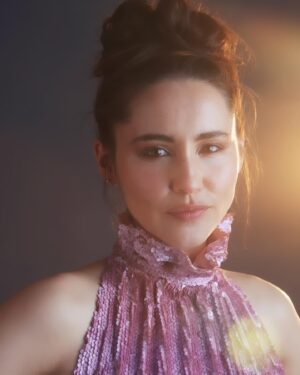 Christina Chong Instagram - FCK U 4 XMAS… This Friday 00:00 Dec 1st. 

Pre-save link in bio 💋

📸 @joannekphotography 
💇🏻‍♀️💄@ana_sorys 
👗 @marieevealamode