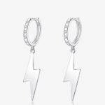 Christina Applegate Instagram - ⚡Thunder is good, thunder is impressive; but it is lightning that does the work.⚡(link in bio) ⚡MoonNecklaces.com Love these Earrings 😍 . . . #earrings #christinaapplegate #jewelry #handmade #fashion #jewellery #necklace #accessories #handmadejewelry #earringsoftheday #silver #style #gold #bracelet #rings #bracelets #love #ring #jewelrydesigner #necklaces #bangles #onlineshopping #jewelryaddict #jewels #indianjewellery #handmadeearrings #earringstyle #earring #jhumkas #fashionjewelry