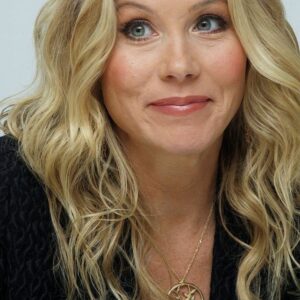 Christina Applegate Instagram - 😍