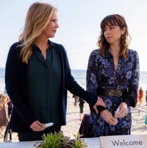 Christina Applegate Instagram - Emmy nominees Christina Applegate & Linda Cardellini said working on #DeadToMe made them feel like they’d known each other forever: “We were not two actresses working together; we were two women who understood each other”
.
.
#christinaapplegate #deadtome #kellybundy #lindacardellini #marriedwithchildren #netflix #jenharding #deadtomenetflix #judyhale #badmoms #albundy #edoneill #davidfaustino #budbundy #kathrynhahn #milakunis #friends #samanthawho #anchorman #kristenbell #comedy #upallnight #samanthanewly #amandabearse #movie #kateysagal #pegbundy #ssitcom