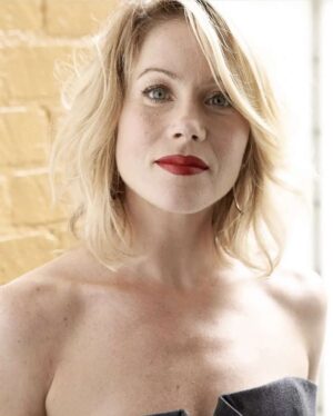 Christina Applegate Instagram - 🖤