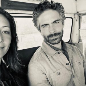 Christina Chang Instagram - Everybody involved with filming the last 2 episodes of S4 all know the (bus) ride, the hours, the sweat, the masks, the joy, the gratitude, the songs, @hillharper tequila night and having to say goodbye to @althomas1 💙 Big love to all, especially our T.  See you on the next one, sister 💛💛 #thegooddcotor #finale #abc #sony #family