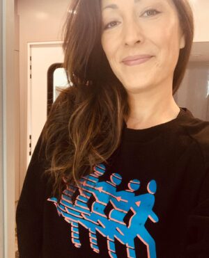 Christina Chang Instagram - It feels good to wear @splits59. Even better, Lim got to wear it too. Go getcha some 🏃🏾‍♂️ 
•
•
•
#splits59 #supportsmallbusiness #athleticwear #supportyourfriendsbusiness #thegooddoctor #bts