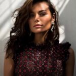 Christina Ochoa Instagram - 🐙 @bellusmagazine Photo @quavondo Hair @davidgardnerla MU @makeupbyvera7 Styled by @stylistmelissalynn Gown @vassalloatelier