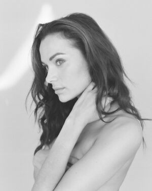 Christina Ochoa Instagram - Caption this. 💬 
The 10 best captions get a shoutout in my stories on Thursday! 
#CaptionsByYou