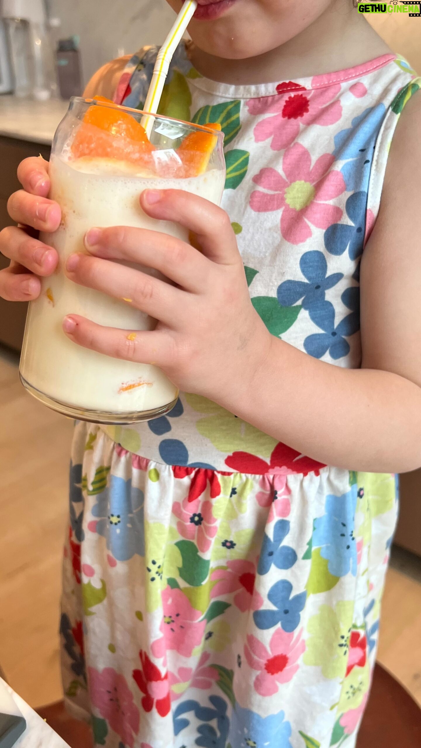 Christina Tosi Instagram - #bakeclub- Cuppa Creamsicle (Morir Sonando!) - get the recipe @ christinatosi.com - 3 year old approved 🤣
