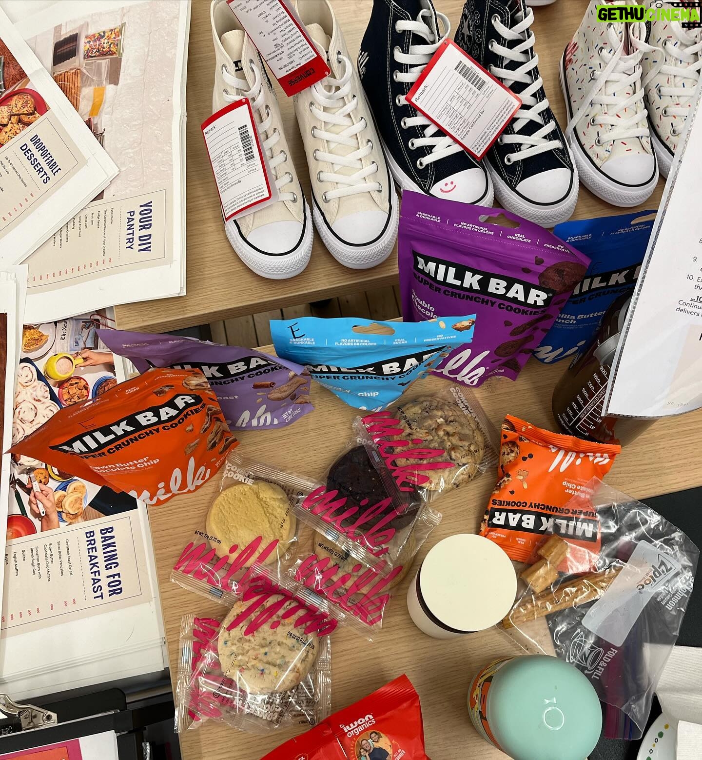 Christina Tosi Instagram - Srsly my desk rn