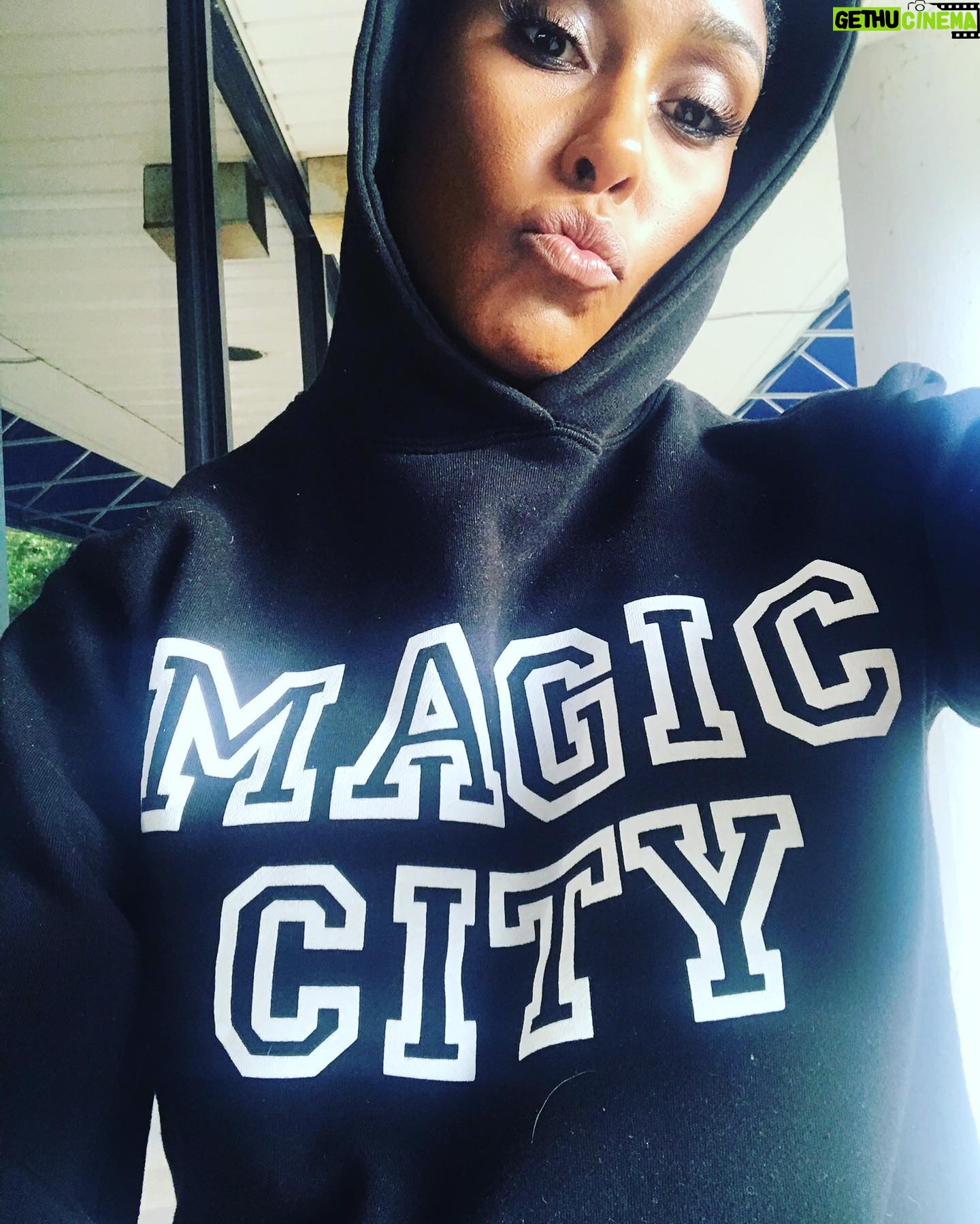 Christine Adams - 3.4K Likes - Yes we are ATLANTA. YES WE ARE!!ššš #bluewave #magiccity #ifyouknowyouknow #flipthissenate #ossoff #warnock