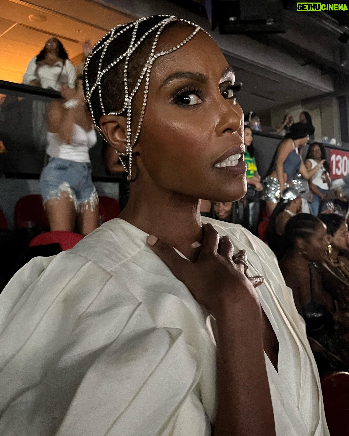Christine Adams - 3.5K Likes - Is there a recovery facility for people who have seen @beyonce ?š Asking for 75,000 of my friends.