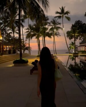 Christine Ko Instagram - Christmas menu: Thai basil marg and Tom yum soup 🌴🍹🍜