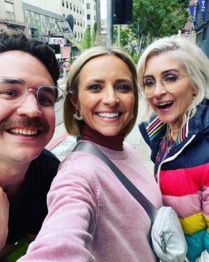 Christine Lakin Instagram - Spotted! @yolakin #stacikeanan and @stevenraymorris gearing up the the launch of their new pod @keananandlakin February 28th! Are you excited?? 🤗⚡️💕