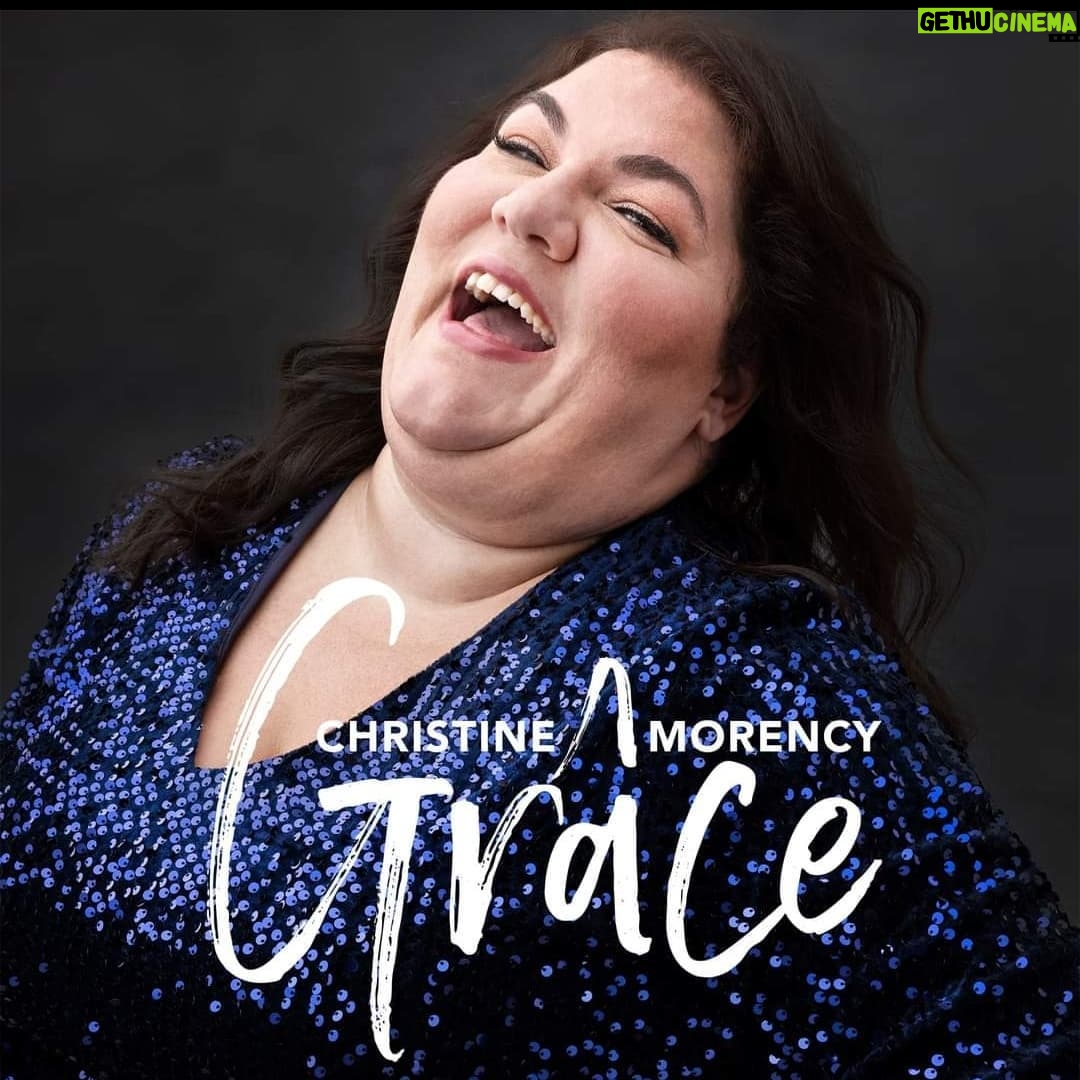 Christine Morency - 5.7K Likes - ÇA Y EST LES CHUUUUUMS!!
MON PREMIER ONE WOMAN SHOW!! 😱🥰
Par ici les petits pains chauds :
www.christinemorency.ca
🌟 GRÂCE 🌟
Femme célibataire de 35 ans aux formes généreuses et à la langue bien pendue (surtout au gym) avec une passion prenante pour le fun.
Généralement propre de sa personne, toujours bien présentée, mais pas fermée à l’idée de se cochonner.
Forte d’un talent inné pour se mettre dans des situations humiliantes, elle a plus d’une anecdote dans sa sacoche.
Bref, une femme assumée, parfois crue, qui donne son opinion tout en restant sensible (surtout au niveau des mamelons).
Cherche quelqu’un avec de l’écoute et un bon sens de l’humour pour un premier rendez-vous de 75 minutes.
C'est beaucoup grâce à vous que ce rêve là est possible!
MERCI 🙏🏻
Ce show c'est aussi grâce au talent incroyable de ces personnes là :
@lalaphilie, @odreeavecuno, @eomarcoux , @charlesdauphinais @ndufour et toute l'équipe de Pomme-Grenade, @danfortin et George Fok (merci la gang!)
P.S. Attend de voir la pub télé HAHAHA!! 😅