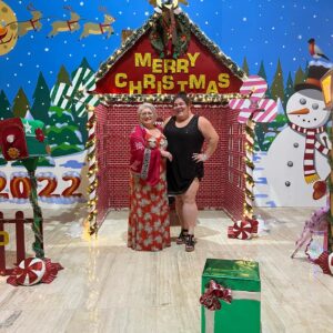 Christine Morency Instagram - FÉLIZ NAVIDAD, LES BUMS!

La santé en premier, le reste c’est juste de l’extra!

Je vous en souhaite une douce! 
😘