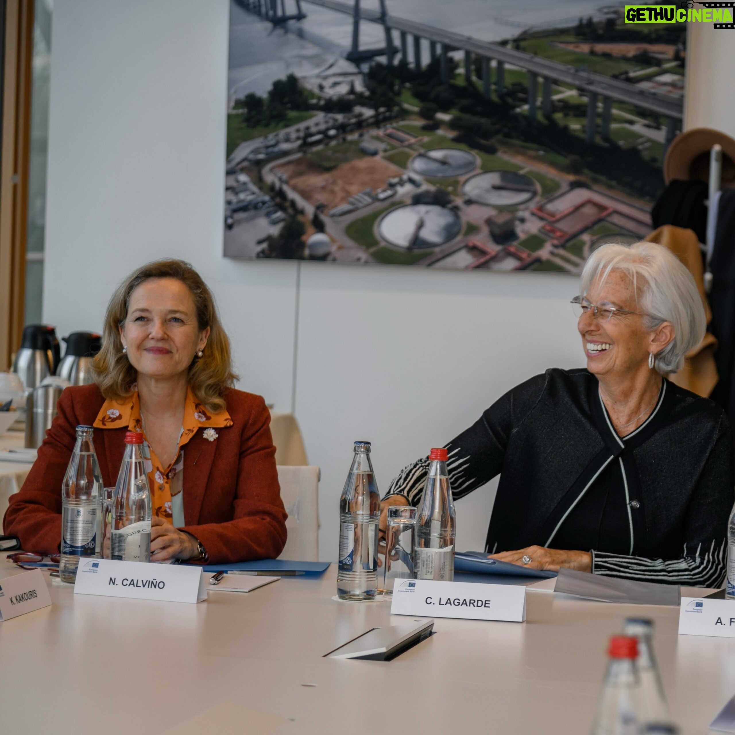 Christine Lagarde Instagram - A productive meeting at the @europeaninvestmentbank headquarters. We discussed tackling climate change, the role of women in leadership, being an advocate for change and pushing for a more inclusive economic world.