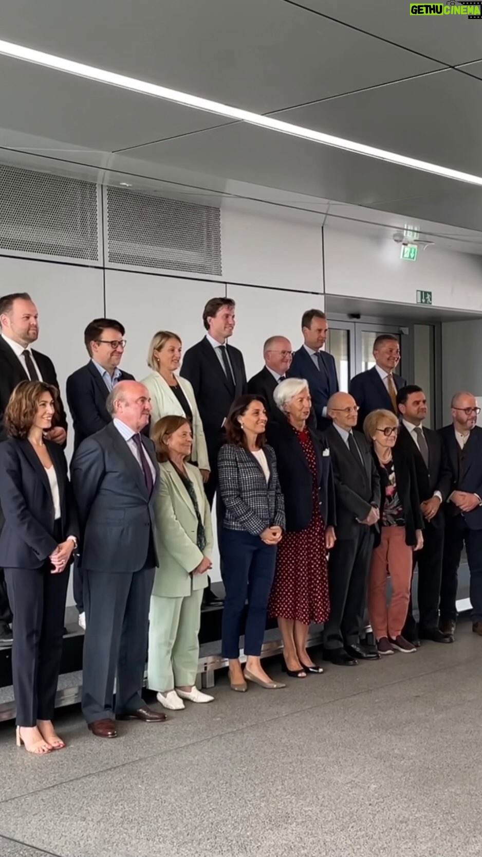 Christine Lagarde Instagram - We regularly speak with Europe’s elected representatives to hear the views and concerns of the people we serve and ensure we remain accountable to them. Members of our Executive and Supervisory Boards were glad to welcome representatives of the @europeanparliament’s Committee on Economic and Monetary Affairs in Frankfurt. #Accountability #EuropeanUnion #EuropeanCentralBank #EuroArea #Euro #Europe #ECB 🎥 by ECB