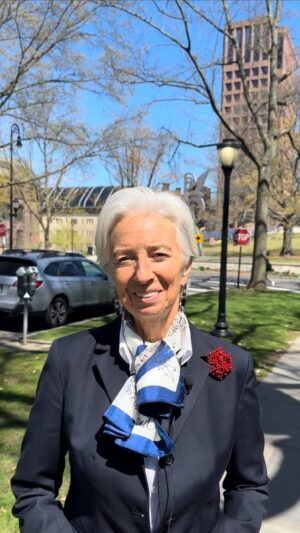 Christine Lagarde Instagram - I’m delighted to be at @yale University’s Jackson School.

I just spoke with students about central banking and financial stability.

Up next, I’ll be speaking about the power of ideas in the context of Europe.