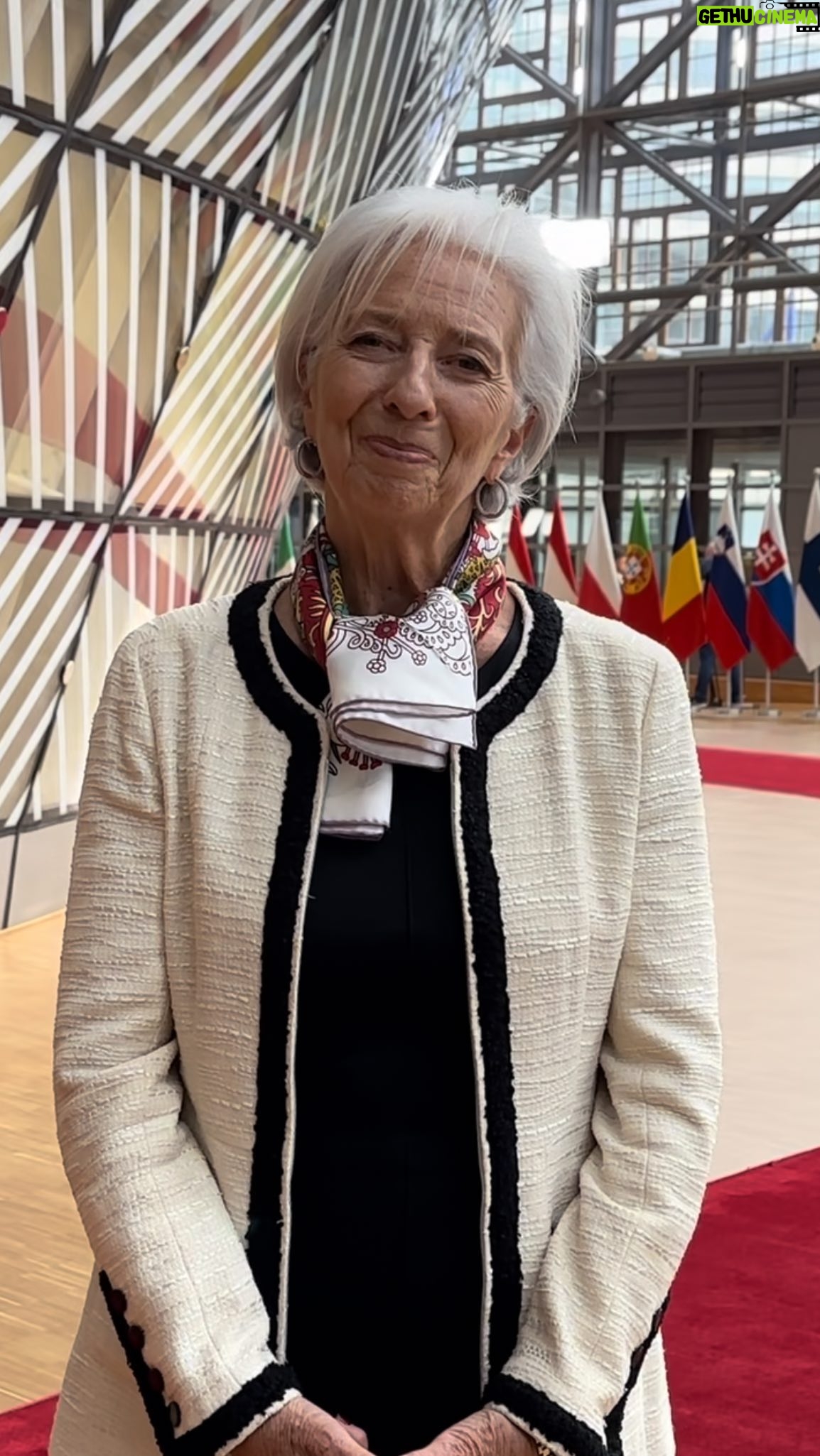 Christine Lagarde Instagram - šŖšŗ Good morning from Brussels. Iām here attending the Euro Summit, meeting the leaders of the 20 euro area countries. On the agenda: š¹ the economic outlook š¹ capital markets union