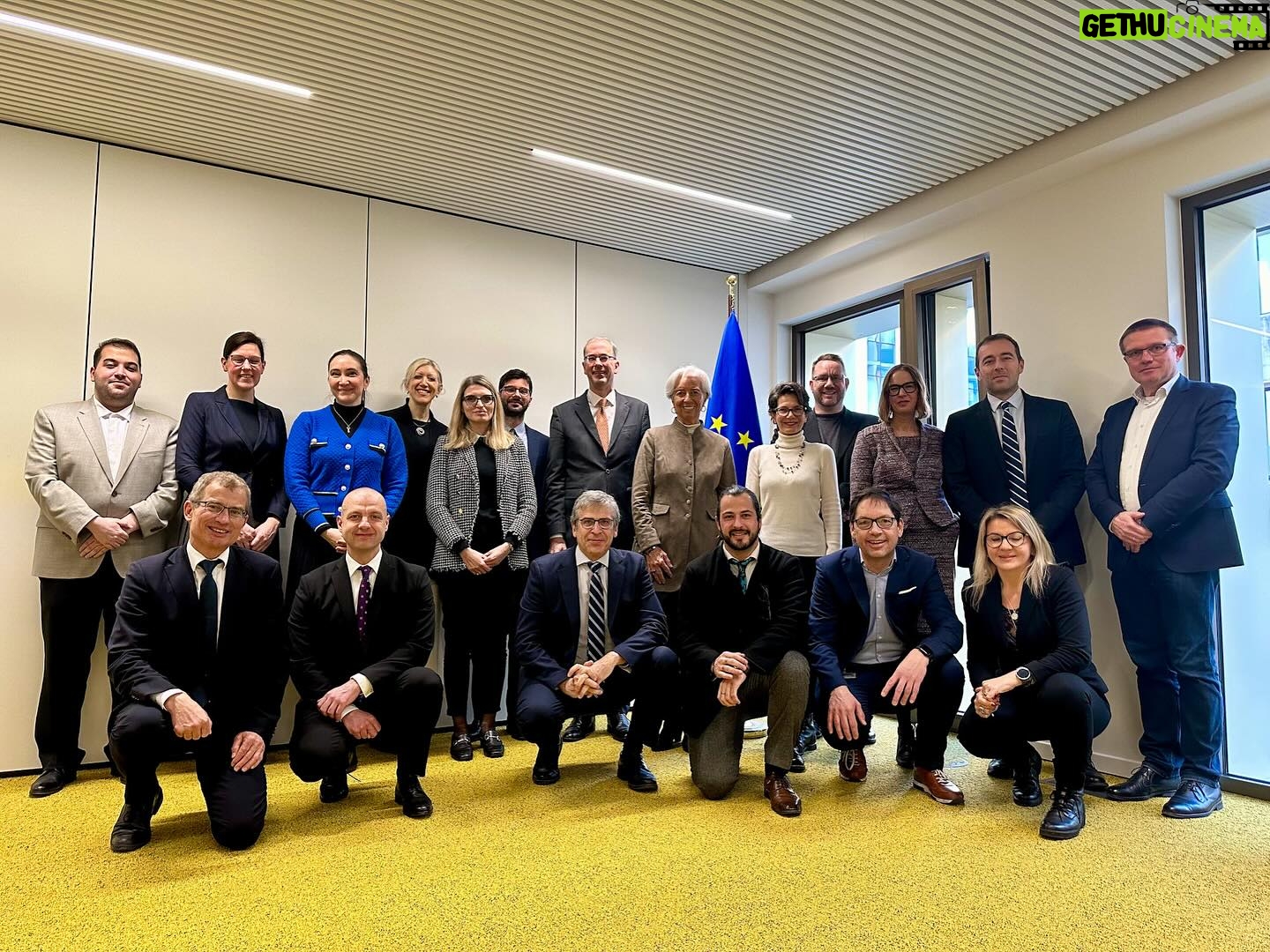 Christine Lagarde Instagram - I’ve been working from our Brussels office over the last couple of days and wanted to share a couple of photos with colleagues there. The first photo shows the @europeancentralbank team there. They maintain our ongoing dialogue with other European institutions and support me greatly. A big thank you! The second photo shows the House of the Euro community. Since the end of last year, our team has worked in this shared home for Eurosystem central banks.
