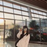 Christine Lo Instagram - i人社死 要瘋了☺️ 想說在機場很適合來訓練一下我的厚臉皮 結果 不敢跳 完全不敢跳 哈哈哈哈哈哈哈