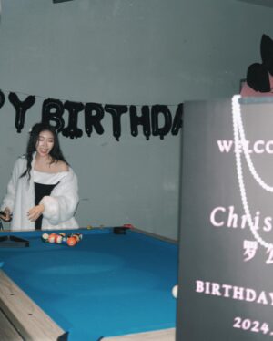 Christine Lo Instagram - 謝謝依然把我當小公主疼的大家
愛我的人都健康平安 足夠了💝