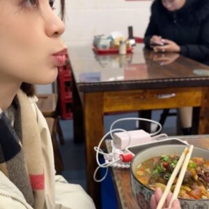 Christine Lo Instagram - 秋天再去一次吧