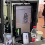 Christine Lo Instagram – 終於演到瘋子
披頭散髮
光腳丫子亂跑
髒兮兮的

好 開 心
🤣🤣