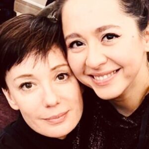 Chulpan Khamatova Instagram - Моя Манижа! Талантливая, настоящая, смелая  девочка! Про твой невероятный музыкальный дар мы, твои друзья и твои многочисленные слушатели, знаем уже давно! Как и про твоё неравнодушное, смелое, горящее сердце, которое двигает горы и меняет мир. И я поздравляю всех нас, что @manizha , по-настоящему одаренный и талантливый музыкант, человек, который решает многие проблемы нашего общества своей активисткой деятельностью, будет звучать и представлять страну на международном конкурсе и о ней узнает весь мир. Я горжусь своей страной, когда о нас узнают, благодаря самым талантливым и удивительным артистам!
Я желаю нам всем быть добрее, умнее, внимательнее  и уметь слышать других. 
А Маниже вновь признаюсь в любви и благодарю за всё! Спасибо, любимая, за всё, что ты делаешь для нас в музыке и не только.