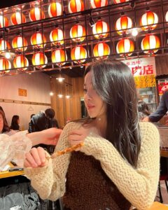 Actress Chun Young-min HD Instagram Photos and Wallpapers May 2023