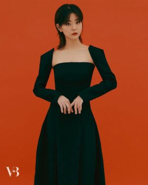 Chung Su-bin Instagram - 🐇🫶

#트롤리 #아일랜드 #3인칭복수 #trolley #island #revengeofothers #drama #화보 #magazine #photo #model