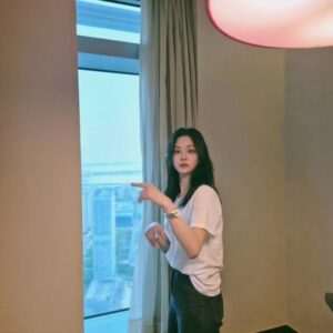 Actress Chung Su-bin HD Instagram Photos and Wallpapers August 2024