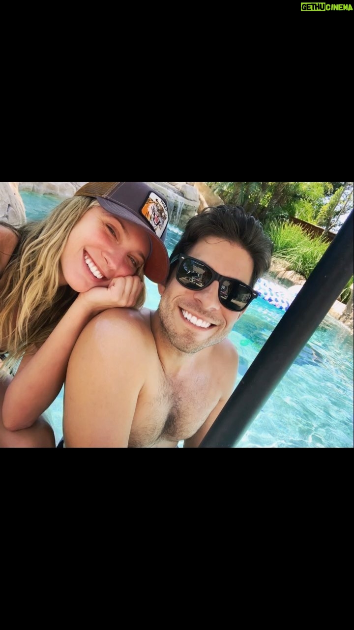 Ciara Hanna Instagram - Happy birthday to the man who makes me laugh daily. Hi👋🏻 @chasepino