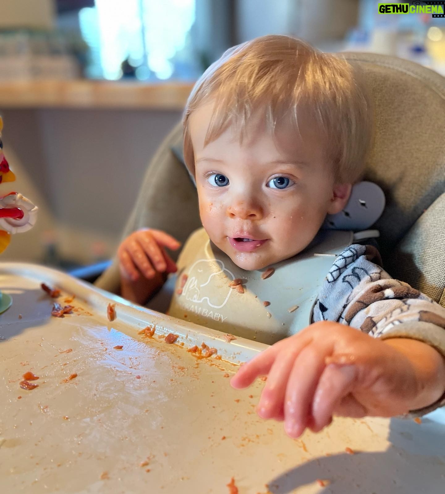 Ciara Hanna - 4.3K Likes - A little late but our Canyon is 10 months!!!!
He wouldn’t stay still for the blanket picture hahah SO YOU GET RANDOM PHOTOS OF CANYON FROM THE PAST MONTH! LOVE YOU BINKY