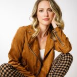 Ciara Hanna Instagram - Just listening.