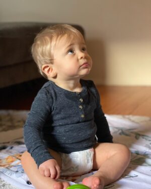 Ciara Hanna Instagram - 9 MONTHS IN AND NOW 9 MONTHS OUT 👊🏻!!! 
Happy 9 months to our little Canyon Cruz. 
He has 2 bottom teeth now, saying mamamamama and dadadada but has no idea what they mean hahah. 
OUR LITTLE MONKEY IS SUPER ACTIVE AND NEVER STOPS MOVING 🏃🏼. 
Stubborn, curious and looooooooooves Blues Clues more than anything. 
I love you binky tink 💙