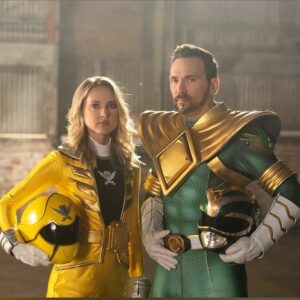 Ciara Hanna Instagram - 3 weeks till @ncfayettevillecomiccon 
💚💛
📸- @adamkentphotography