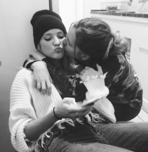 Ciara Hanna Instagram - Somehow took zero photos together while visiting in Flordia this last week. So an oldie from 2019 shall do. But just want to say that I highly recommend finding your soulmate of a best friend because it will make life so much better. ❤️ so thankful we met through Craigslist hahhahaha . 
you have my whole heart Hollie. I LOVE YOU. 🦢🖤🤍