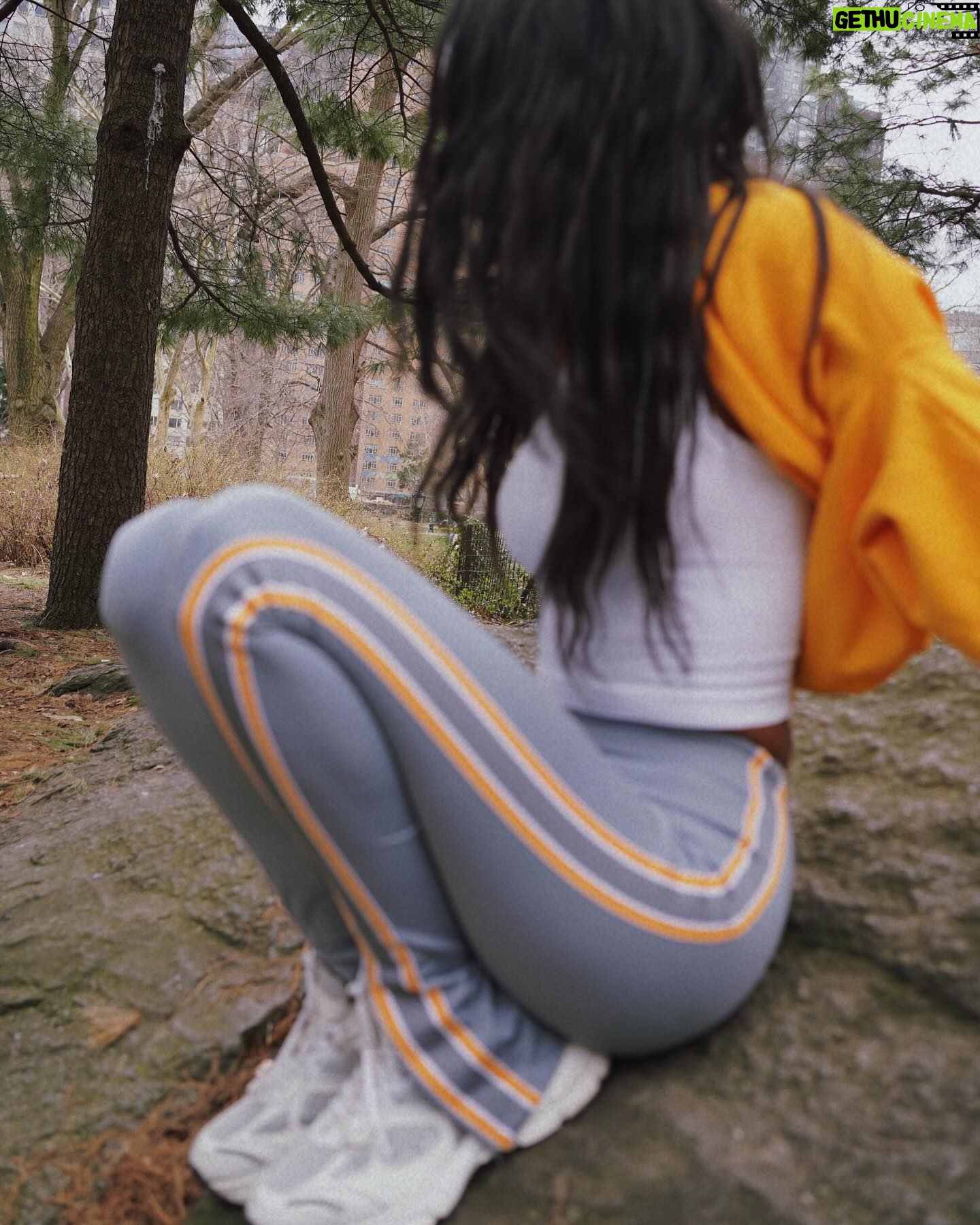 Ciara Miller Instagram - one of my pet peeves is when my ankles are cold. So I like flared yoga pants in colder months because it makes me feel like they’re safe. Or I have to wear socks to cover them to keep them warm. Because I feel like if they get too cold they might break (like I might chip my lateral malleolus on something if they’re not kept at the right temperature )… slightly irrational.