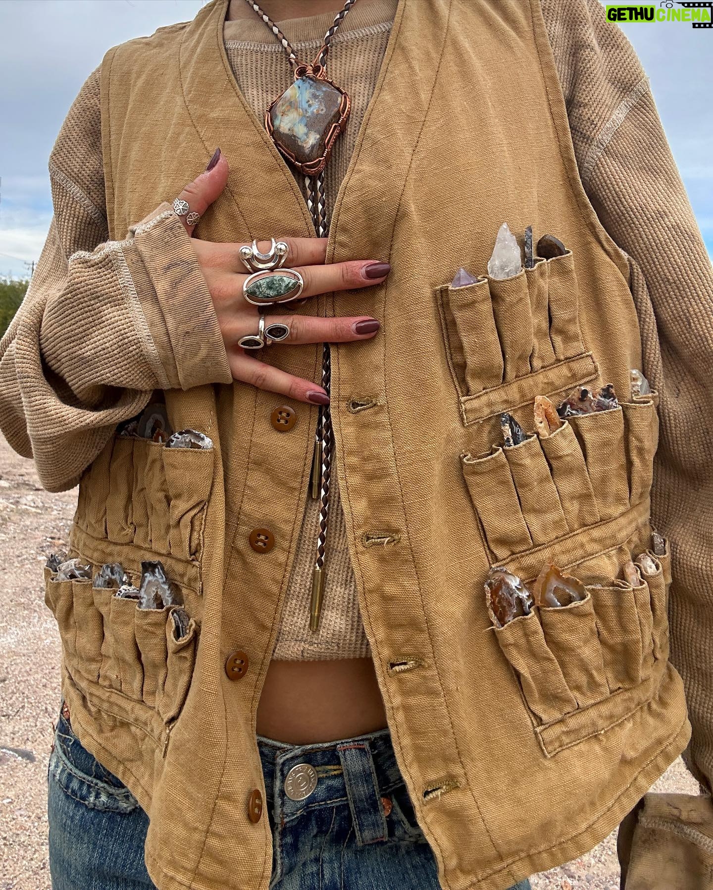 Ciara Riley Wilson Instagram - if ur lookin for a vest full of rock, i know a guy (it’s me)