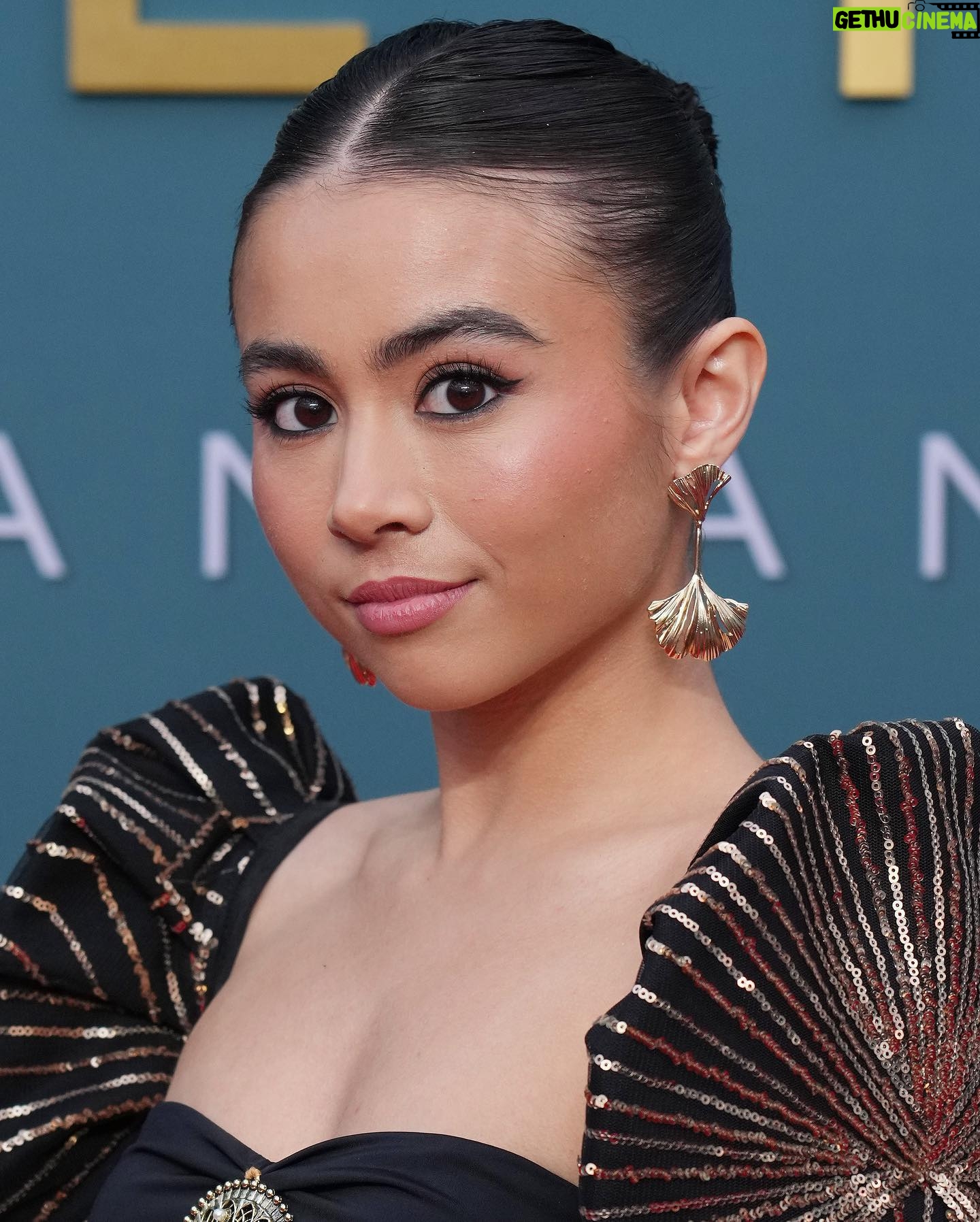 Ciara Riley Wilson Instagram - @unforgettablegala a big beautiful room where we not only feel like we belong…but we’re so celebrated!! feeling inspired - thank you @character.media traditional filipina terno sleeves designed and handmade by me! 🇵🇭 makeup: @kendalfedail hair: @hairbybradleyleake