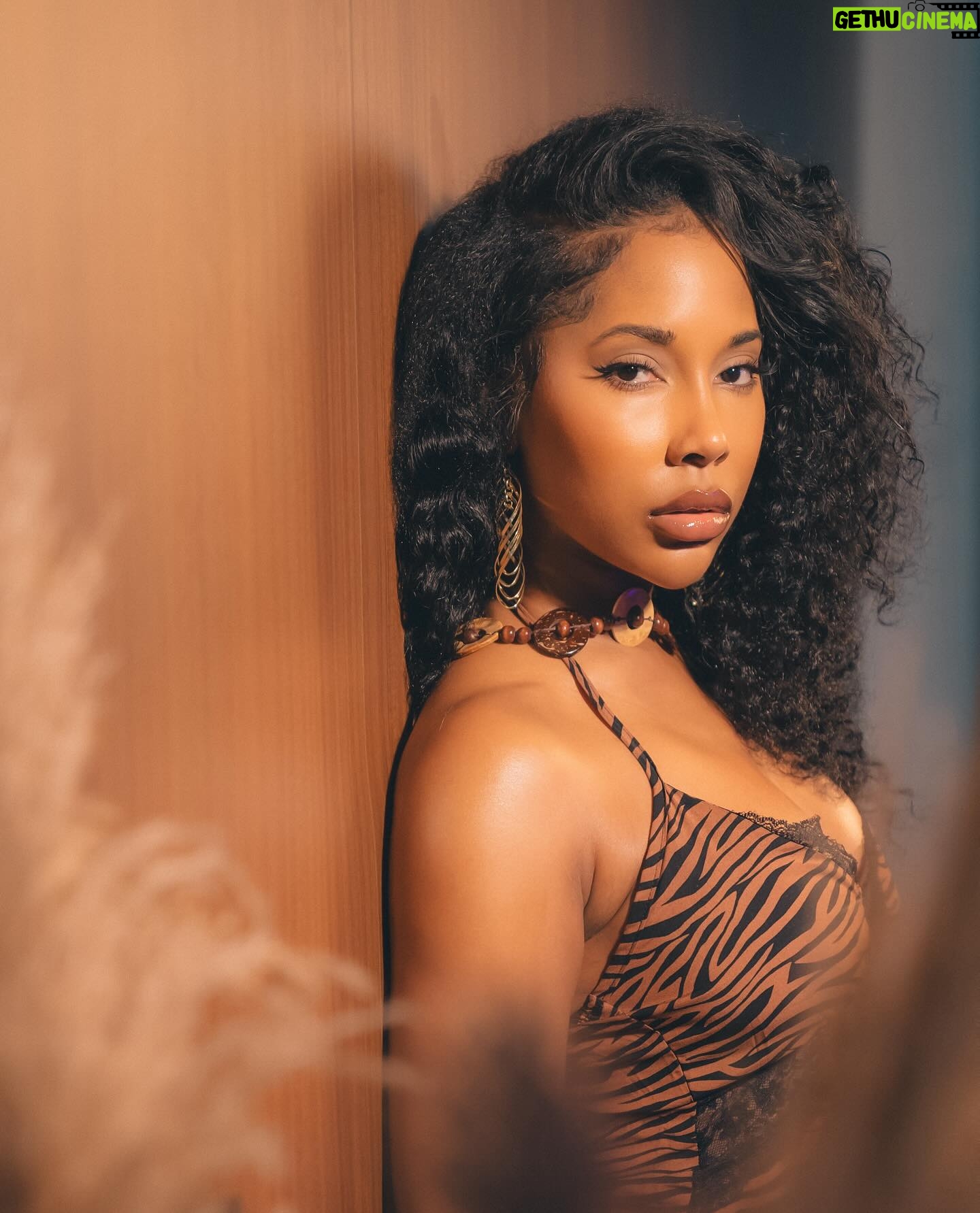Ciera Angelia - 7.3K Likes - Sun kissed ☀️ 🧸
📸 @photosbyisiah