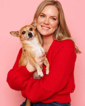 Cindy Busby Instagram - Thanks @acgphotos for capturing me and my girl Suzie so beautifully! Forever grateful 🙏
💄: @penelopevazquez 
#rescuedog #dogsofinstagram #maedaysuzie #dogmodel #suzie